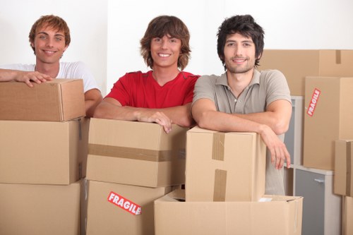 Local moving van service for Maze Hill flats and businesses